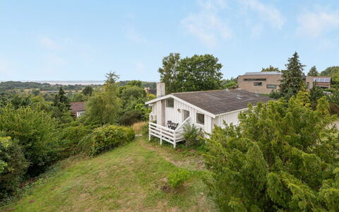Frauke - 1Km from the Sea: Træ, Hjem, Veranda, Dæk, Hårdttræ, Tag, Bejdse, Trægulve, Eco Hotel