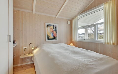 Sitka - 250M from the Sea: Tag, Hus, Hjem, Sommerhus, Sidespor, Estate, Indkørsel, Garden Bygninger, Gård, Skur