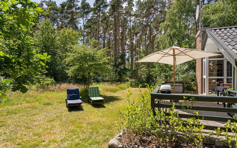 Herlek - 200M from the Sea: Tag, Hus, Hjem, Sommerhus, Sidespor, Estate, Indkørsel, Garden Bygninger, Gård, Skur