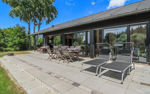 Rufina - 850M from the Sea: Hjem, Tag, Sommerhus, Skygge, Estate, Indkørsel, Sidespor, Landscaping, Have, Design