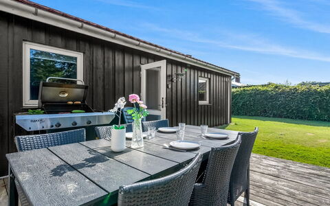 Mainart - 200M from the Sea: Træ, Hjem, Veranda, Dæk, Hårdttræ, Tag, Bejdse, Trægulve, Eco Hotel