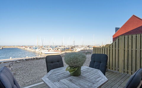 Line - 10M from the Sea: Hus, Tag, Hjem, Sommerhus, Skur, Garden Bygninger, Sidespor, Gård, Bjælkehytte, Hytte