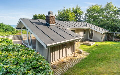 Ludewiga - 350M from the Sea: 