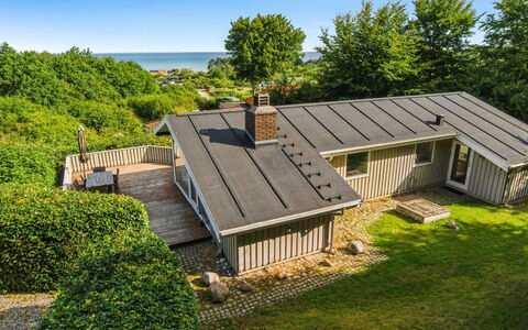Ludewiga - 350M from the Sea: Tag, Hjem, Hus, Sommerhus, Estate, Stuehus, Sidespor, Have, Skygge, Gård