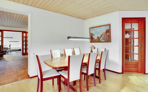 Toska: Gulvbelægning, Væg, Etage, Indretning, Træ, Loft, Trægulve, Belysning, Møbel, Laminat Gulv