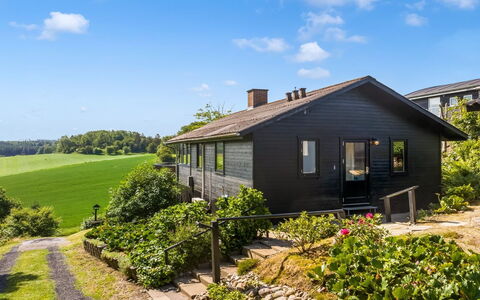 Imgert - 300M to the Fjord: Loft, Gulvbelægning, Indretning, Etage, Kompositmateriale, Møbel, Udvej, Hotel, Design, Dagslys