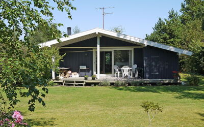 Menard - 400M from the Sea