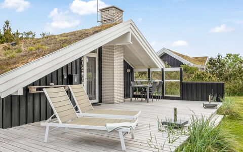Alexi - 150M from the Sea: Sommerhus, Skur, Hytte, Stuehus, Prærie, Hytte, Lade, Bjælkehytte, Garden Bygninger