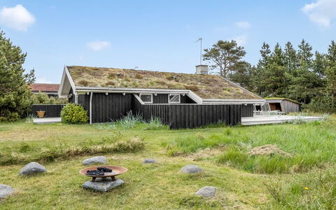 Alexi - 150M from the Sea: Sommerhus, Skur, Hytte, Stuehus, Prærie, Hytte, Lade, Bjælkehytte, Garden Bygninger