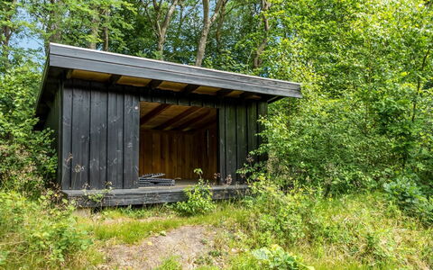 Thorine - 750M from the Sea: Træ, Hjem, Veranda, Dæk, Hårdttræ, Tag, Bejdse, Trægulve, Eco Hotel