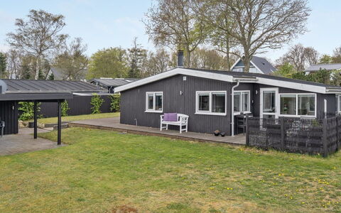 Aarto - 250M from the Sea: Tag, Hus, Hjem, Sommerhus, Sidespor, Estate, Indkørsel, Garden Bygninger, Gård, Skur
