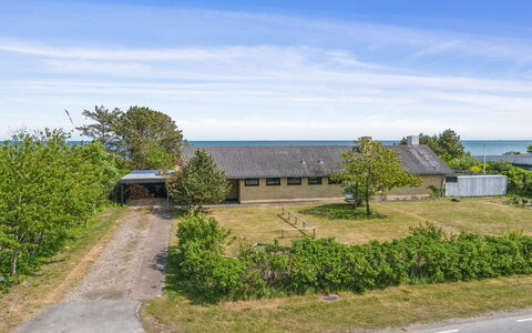 Kalist - 50M from the Sea: Tag, Hus, Hjem, Sommerhus, Sidespor, Estate, Indkørsel, Garden Bygninger, Gård, Skur