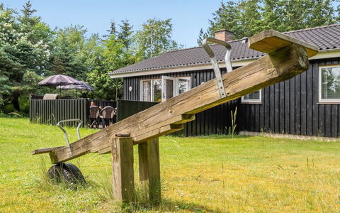 Zenitha - 300M from the Sea: Tag, Hus, Hjem, Sommerhus, Dør, Sidespor, Dæk, Veranda, Planke, Hårdttræ