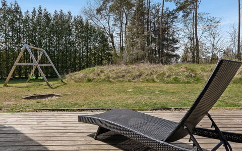Kristián - 400M from the Sea: Tag, Hus, Land Lot, Hjem, Sommerhus, Estate, Garden Bygninger, Skygge, Bjælkehytte, Landscaping