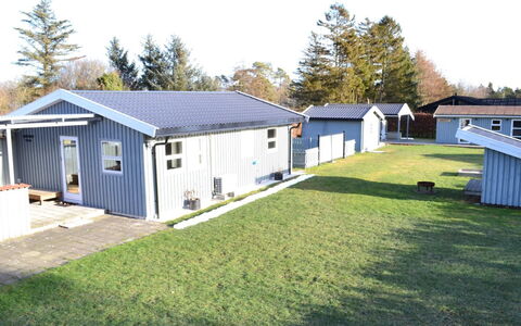 Kjartan - 1.2Km from the Sea: Tag, Hus, Hjem, Sommerhus, Sidespor, Estate, Indkørsel, Garden Bygninger, Gård, Skur