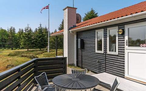 Andria - 300M from the Sea: Træ, Hjem, Veranda, Dæk, Hårdttræ, Tag, Bejdse, Trægulve, Eco Hotel