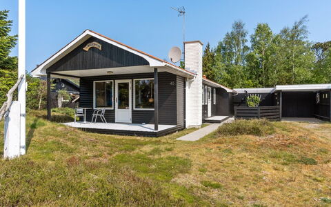 Andria - 300M from the Sea: Træ, Hjem, Veranda, Dæk, Hårdttræ, Tag, Bejdse, Trægulve, Eco Hotel