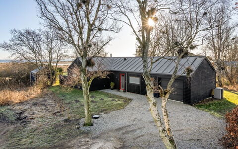 Timmi - 100M from the Sea: Tækning, Sommerhus, Hus, Tag, Hjem, Stuehus, Hytte, Estate, Landsby