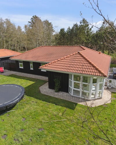 Alla - 500M from the Sea