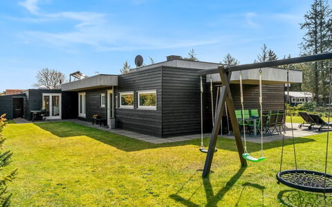 Elviira - 350M from the Sea: Tækning, Sommerhus, Hus, Tag, Hjem, Stuehus, Hytte, Estate, Landsby