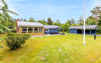 Akima - 700M from the Sea