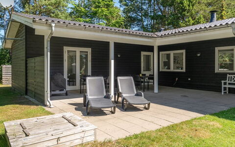Asla - 400M from the Sea: Tag, Hus, Hjem, Sommerhus, Dør, Sidespor, Dæk, Veranda, Planke, Hårdttræ