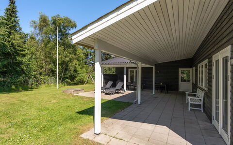 Asla - 400M from the Sea: Tag, Hus, Hjem, Sommerhus, Dør, Sidespor, Dæk, Veranda, Planke, Hårdttræ