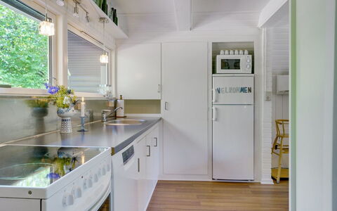 Elina - 500M from the Sea: 