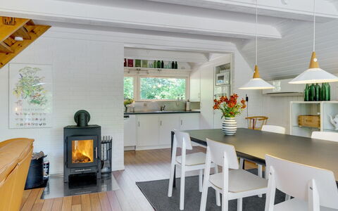 Elina - 500M from the Sea: Sommerhus, Skur, Hytte, Stuehus, Prærie, Hytte, Lade, Bjælkehytte, Garden Bygninger