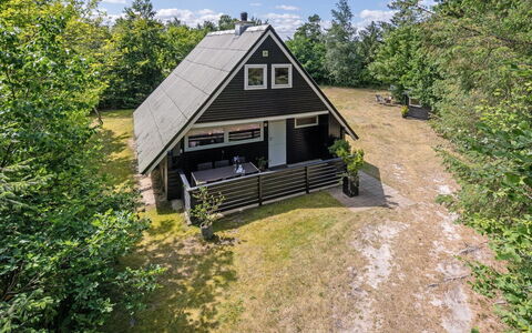 Elina - 500M from the Sea: Sommerhus, Skur, Hytte, Stuehus, Prærie, Hytte, Lade, Bjælkehytte, Garden Bygninger