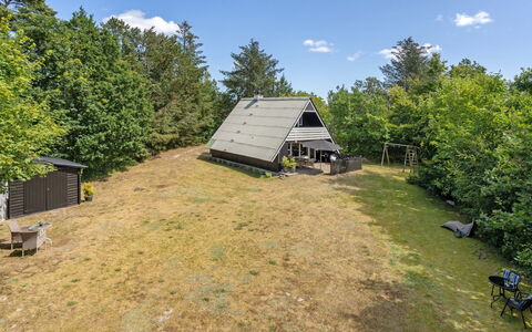 Elina - 500M from the Sea: Sommerhus, Skur, Hytte, Stuehus, Prærie, Hytte, Lade, Bjælkehytte, Garden Bygninger