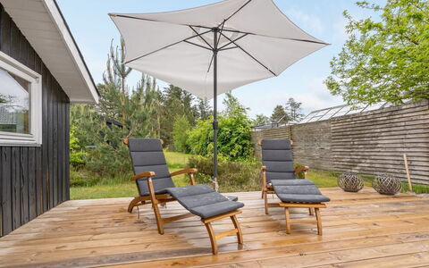 Landolf - 250M from the Sea: Tag, Hus, Hjem, Sommerhus, Sidespor, Estate, Indkørsel, Garden Bygninger, Gård, Skur