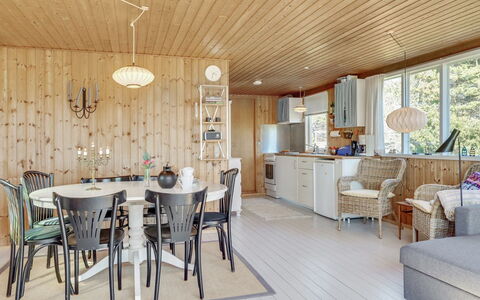 Julla - 1.5Km from the Sea: Plantesamfund, Sollys, Urteagtig Plante, Have, Plantation, Landbrug, Farm