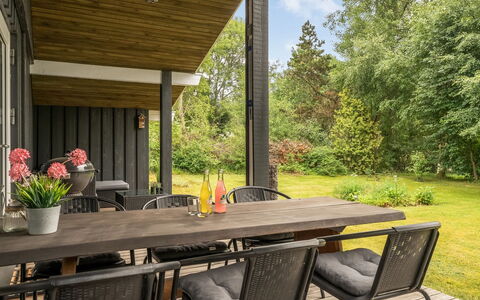 Farthin - 800M from the Sea: Møbel, Træ, Udendørs Møbler, Stol, Bord, Veranda, Køkken & Spisebord, Udendørs Bord, Land Lot, Have