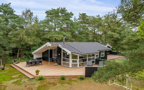 Ove - 500M from the Sea: Tag, Hus, Hjem, Sommerhus, Sidespor, Estate, Indkørsel, Garden Bygninger, Gård, Skur