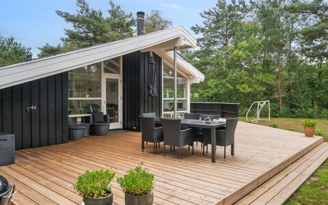 Ove - 500M from the Sea: Tag, Hus, Hjem, Sommerhus, Sidespor, Estate, Indkørsel, Garden Bygninger, Gård, Skur