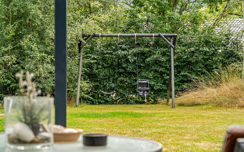 Fido - 300M from the Sea: Have, Skygge, Woodland, Parkere, Udendørs Møbler, Backyard