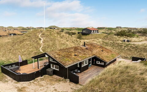 Nielsigne - 400M from the Sea: Hus, Hjem, Tag, Sommerhus, Busk, Sidespor, Dør, Have, Stuehus