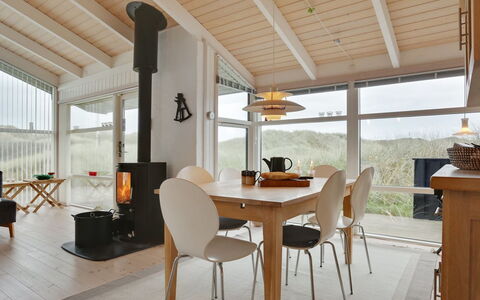 Lennja - 300M from the Sea: Plantesamfund, Sollys, Urteagtig Plante, Have, Plantation, Landbrug, Farm