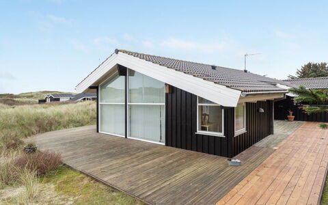 Lennja - 300M from the Sea: Plantesamfund, Sollys, Urteagtig Plante, Have, Plantation, Landbrug, Farm