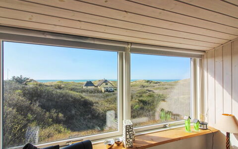 Emiline - 250M from the Sea: Træ, Hjem, Veranda, Dæk, Hårdttræ, Tag, Bejdse, Trægulve, Eco Hotel