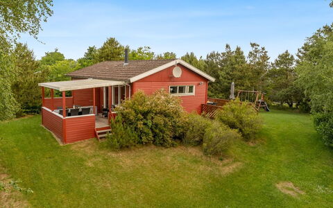 Yanne - 400M from the Sea: Tag, Hus, Hjem, Sommerhus, Dør, Sidespor, Dæk, Veranda, Planke, Hårdttræ