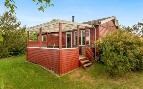 Yanne - 400M from the Sea: Tag, Hus, Hjem, Sommerhus, Dør, Sidespor, Dæk, Veranda, Planke, Hårdttræ