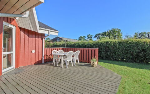 Simjanka - 600M from the Sea: Tag, Hus, Hjem, Sommerhus, Sidespor, Estate, Indkørsel, Garden Bygninger, Gård, Skur