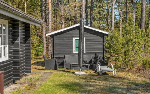 Uuno - 1.2Km from the Sea: Træ, Hjem, Veranda, Dæk, Hårdttræ, Tag, Bejdse, Trægulve, Eco Hotel
