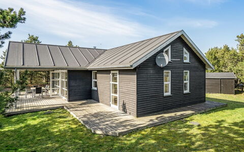 Anethe - 100M to the Fjord: Tag, Hus, Hjem, Sommerhus, Sidespor, Stuehus, Estate, Lawn, Have, Gård