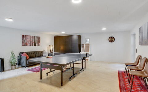 Andri - 600M to the Fjord: Træ, Tag, Arkitektur, Hjem, Hus, Sommerhus, Sidespor, Hårdttræ, Hældning, Estate