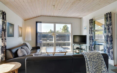 Ordan - 800M from the Sea: Tag, Hus, Land Lot, Hjem, Sommerhus, Estate, Garden Bygninger, Skygge, Bjælkehytte, Landscaping
