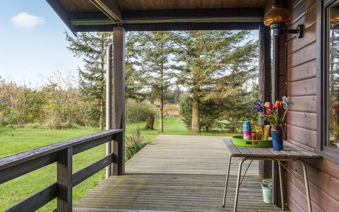 Artur - 1.5Km from the Sea: Blå, Busk, Sommerhus, Bunddække, Have, Estate, Skygge, Landscaping, Stuehus, Eco Hotel