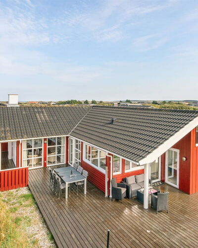 Iacobus - 400M from the Sea